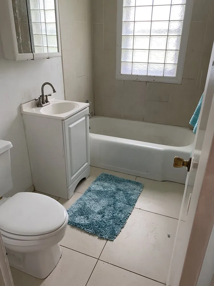 Reliable lawn mowing service experts serving Kansas City, MO - Cinn’s Cleaning 24/7 & Services