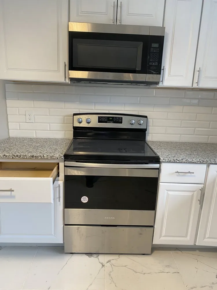 Trusted landscape design experts serving Kansas City, MO - Cinn’s Cleaning 24/7 & Services