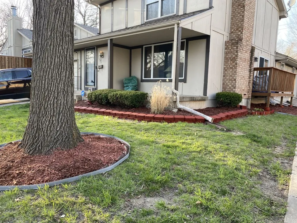 Custom landscaping services for residential properties in Kansas City, MO by Cinn’s Cleaning 24/7 & Services