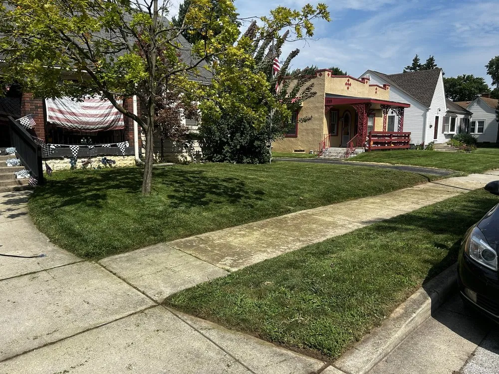 Affordable lawn mowing service in Indianapolis, IN - Circle City Landscaping