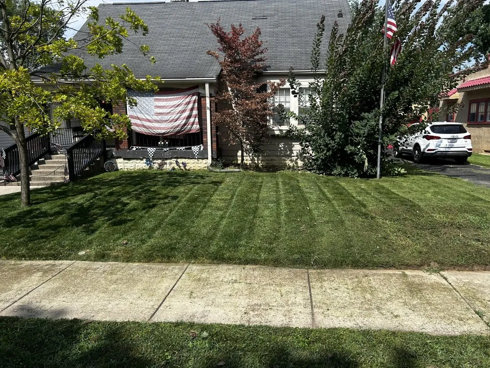 Custom garden landscaping for residential properties in Indianapolis, IN by Circle City Landscaping