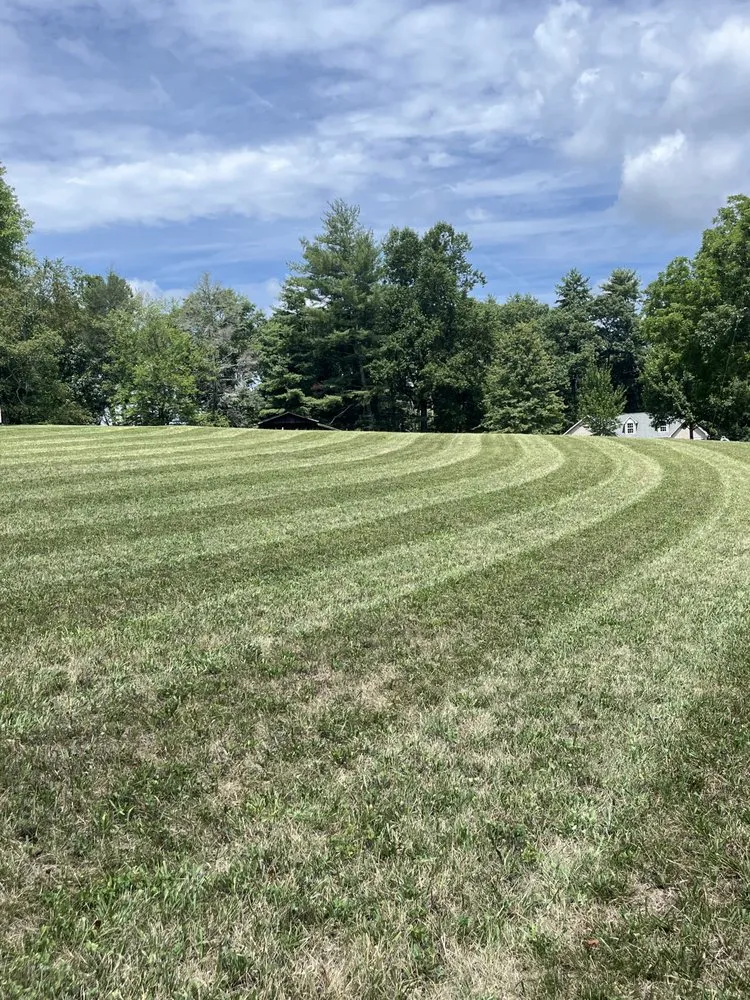 Top-rated yard cleanup service for outdoor upgrades in Weaverville, NC by Circle F Outdoor Services