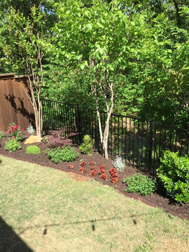 Affordable landscaping services in Benbrook, TX by Circle H Lawn & Tree