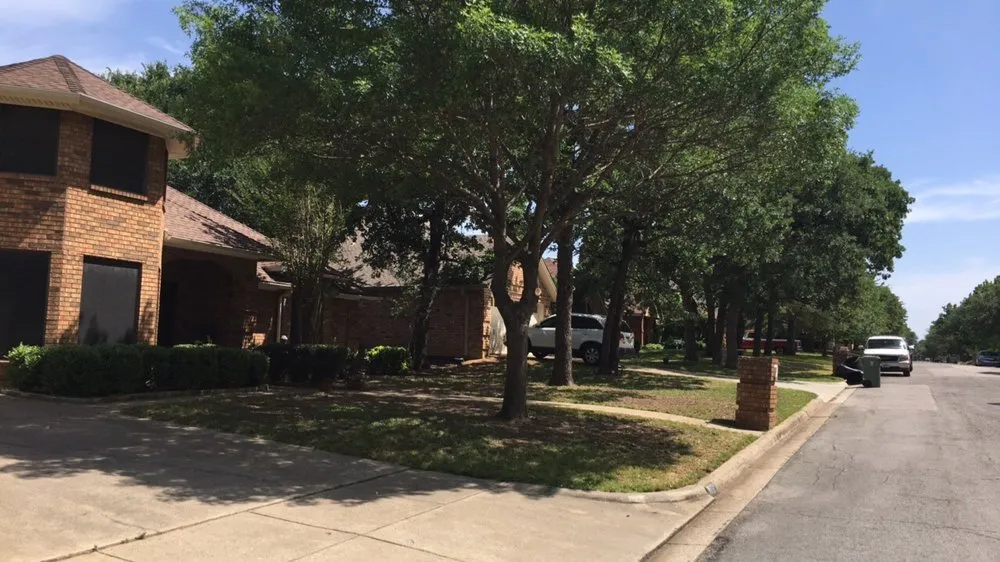 Reliable outdoor landscaping experts serving Benbrook, TX - Circle H Lawn & Tree