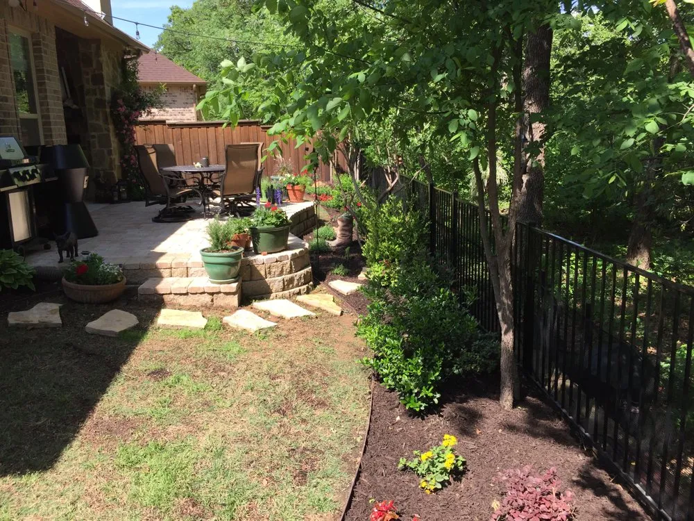Custom garden landscaping experts serving Benbrook, TX - Circle H Lawn & Tree