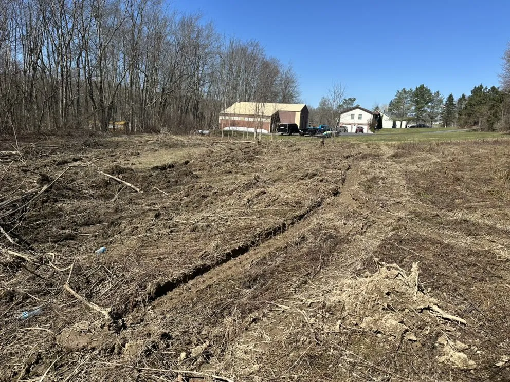 Professional yard maintenance experts serving Pennellville, NY - Circle of Images