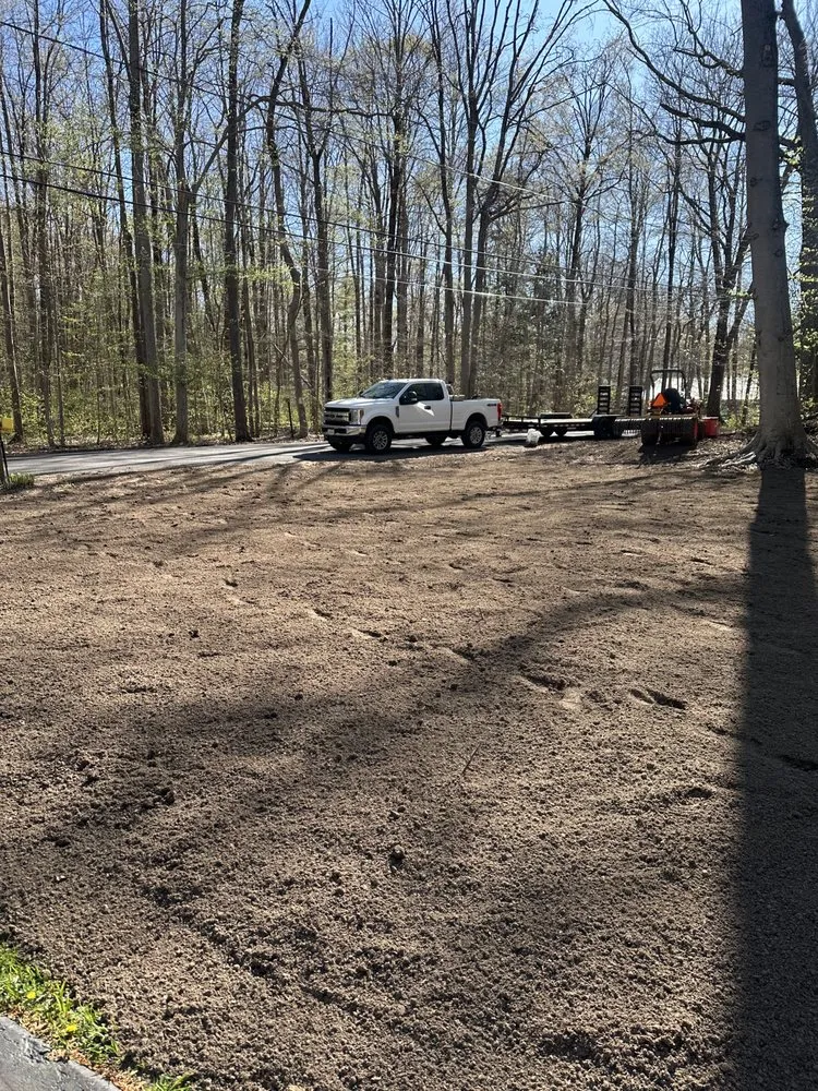Top-rated yard cleanup service for residential properties across Pennellville, NY - Circle of Images