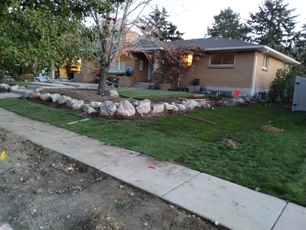 Top-rated lawn care service with custom design in Draper, UT by Cisco Gardening & Landscaping Services