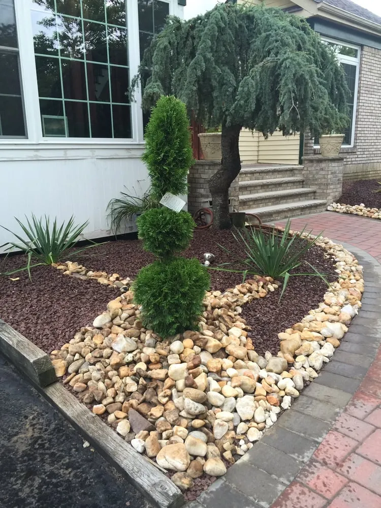 Custom lawn mowing service in Hightstown, NJ by Cisnes Landscaping