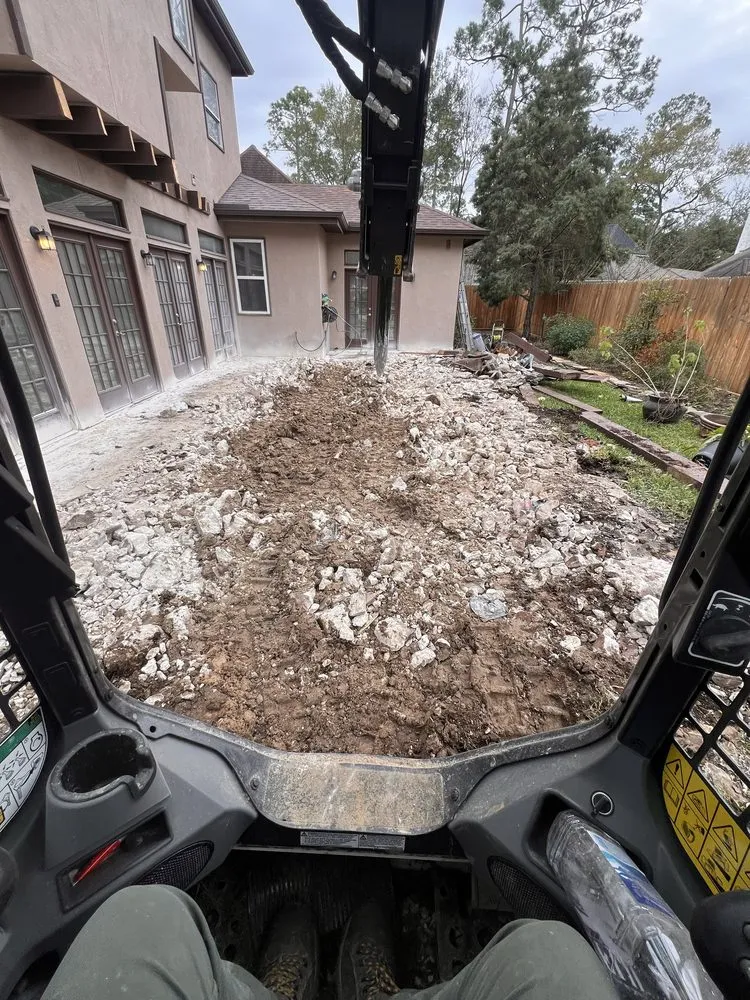 Professional yard maintenance in Houston, TX - Citadel Outdoor Works