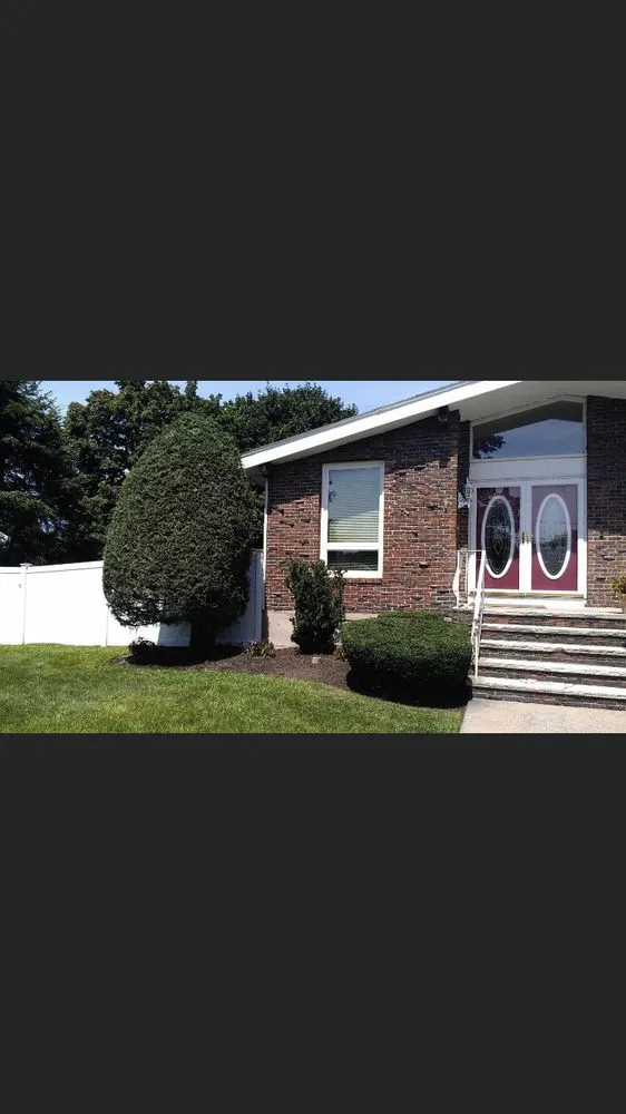 Local yard cleanup service in Woburn, MA - Citation Property Services