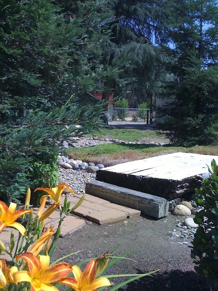 Professional lawn care service in Redding, CA by CitiLawns