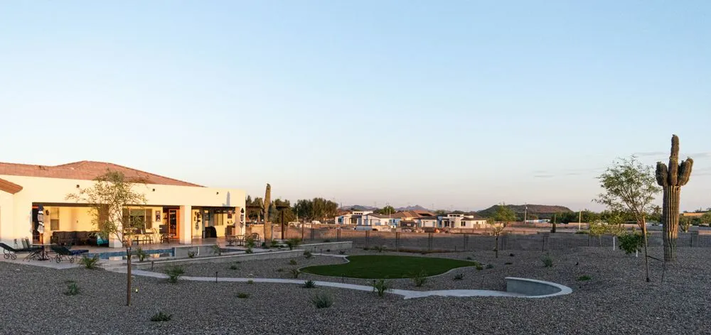 Top-rated yard cleanup service for year-round maintenance in Surprise, AZ by Citiscapes