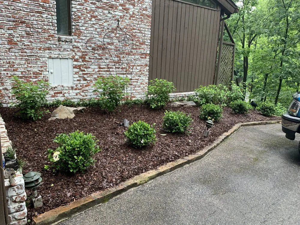 Top-rated landscape design for year-round maintenance in Alabaster, AL by Citrine Landscape And Construction