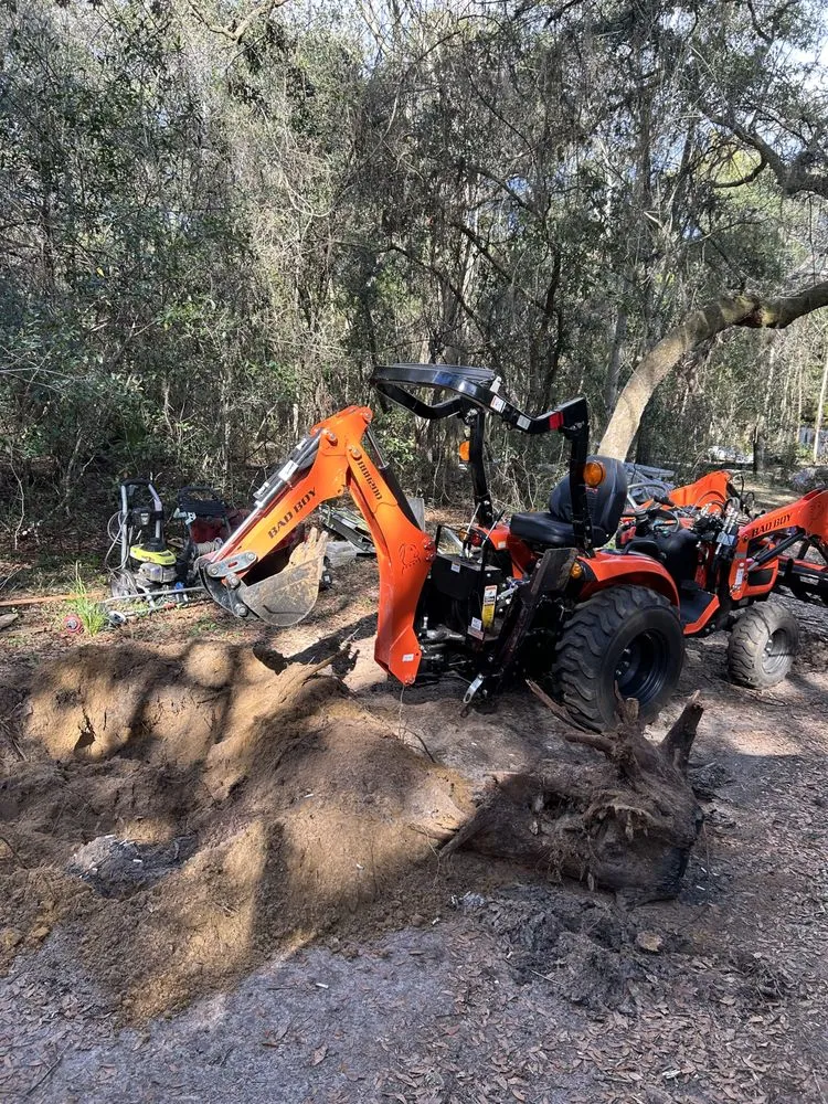 Local lawn mowing service experts serving Beverly Hills, FL - Citrus Tractor & Property Service