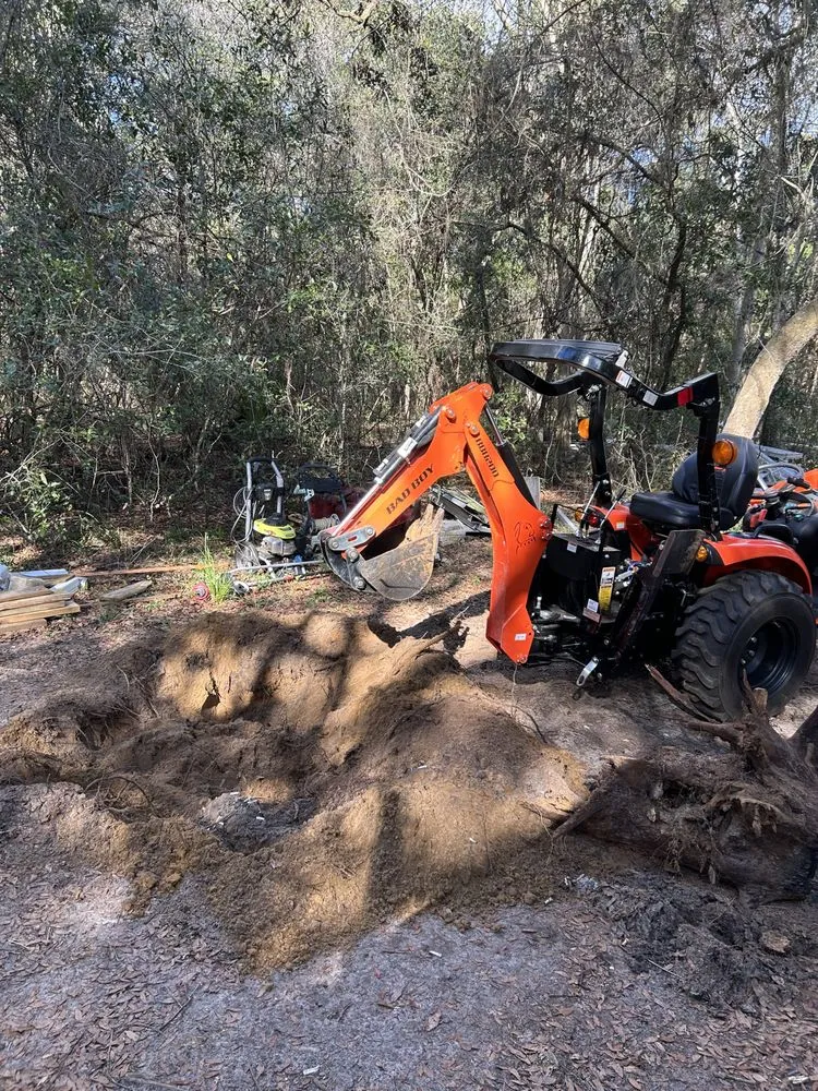 Reliable yard cleanup service in Beverly Hills, FL by Citrus Tractor & Property Service