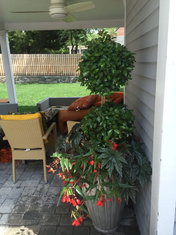 Custom garden landscaping for residential properties across Providence, RI - City & Estate Gardener