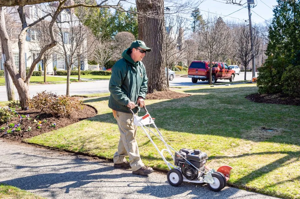 Local residential landscaping in Providence, RI - City & Estate Gardener