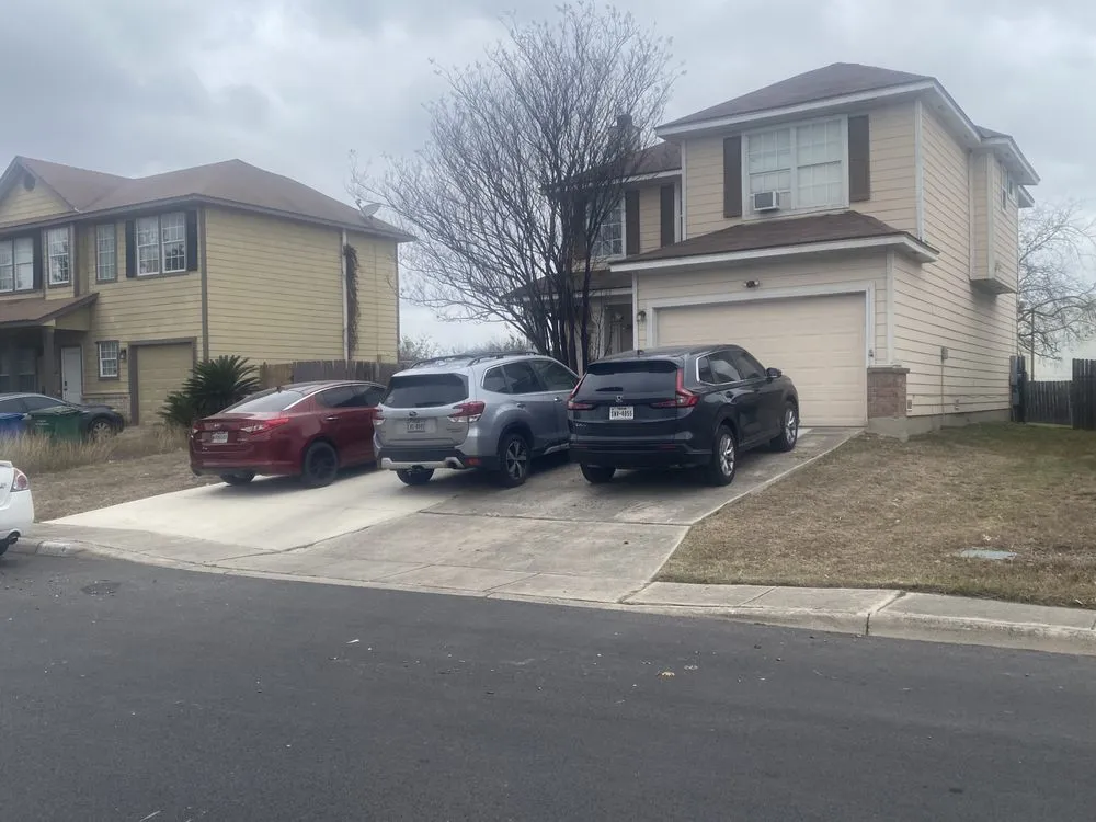 Custom lawn mowing service in San Antonio, TX - City Base Lawn Care