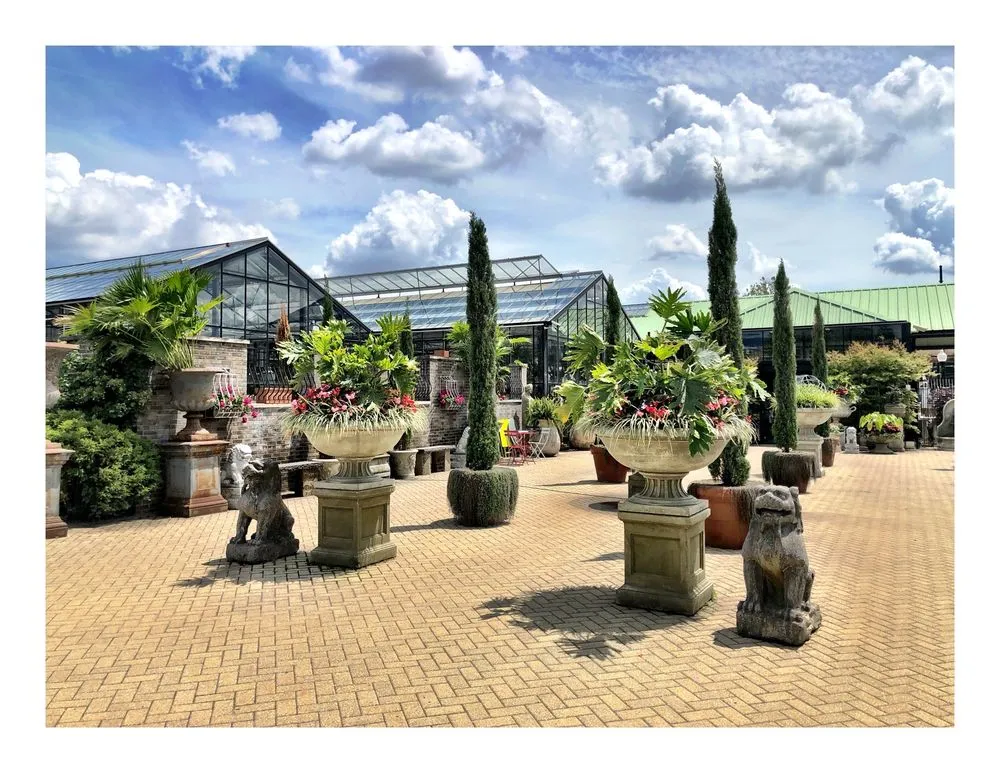 Custom outdoor landscaping in Chicago, IL - City Escape Garden & Design Center