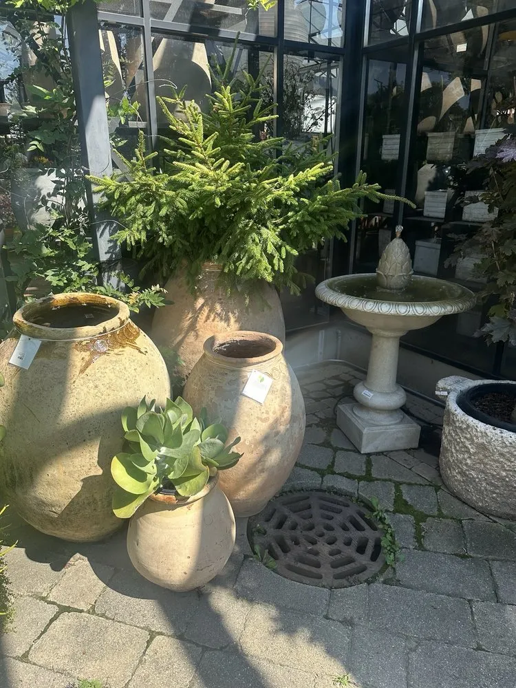 Custom yard maintenance experts serving Chicago, IL - City Escape Garden & Design Center