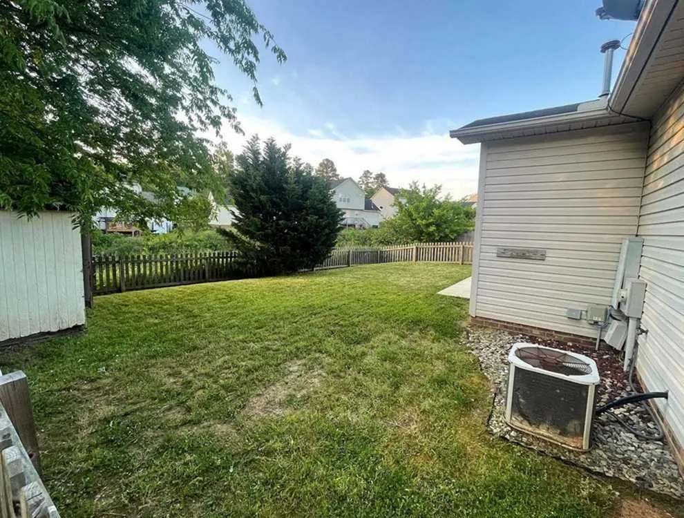 Local yard cleanup service near you across Denver, CO - City Park Lawn Care