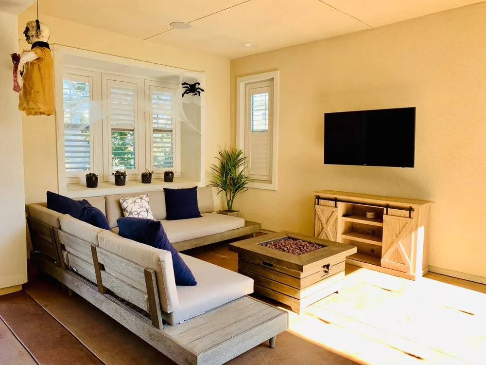 Top-rated yard maintenance in Tustin, CA by Cityscape