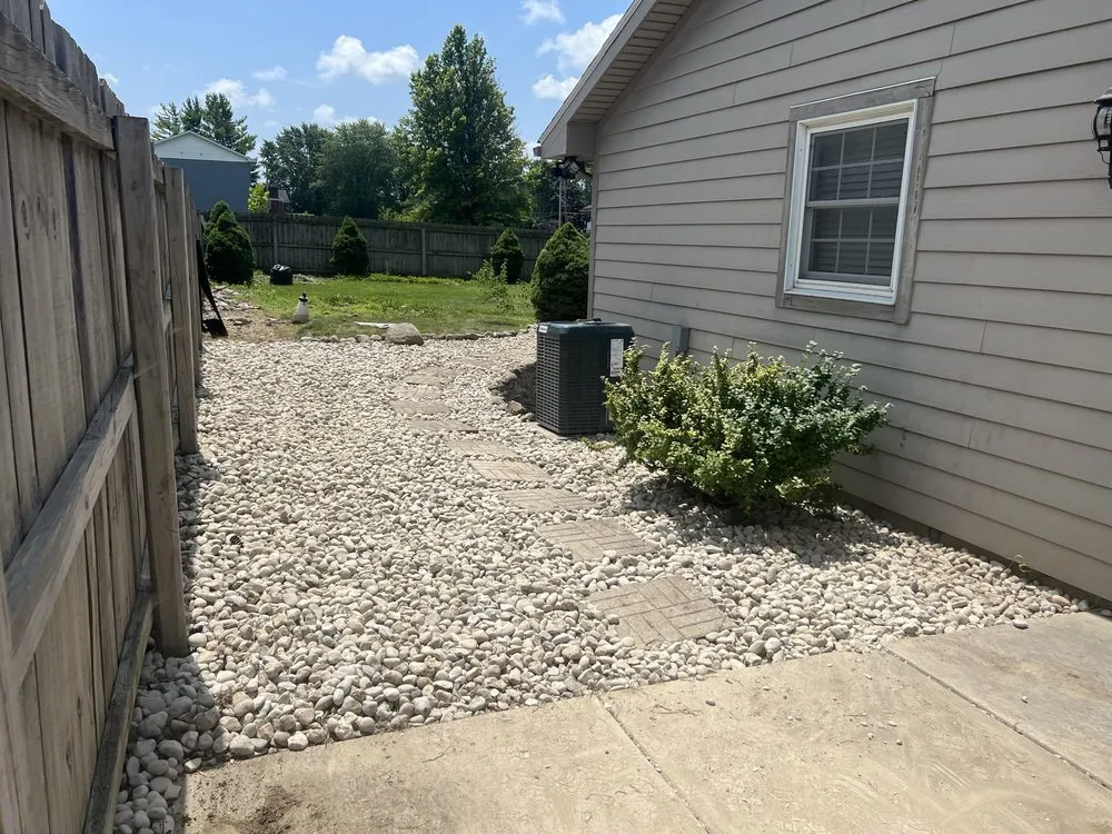 Custom outdoor landscaping in Bloomington, IN by CJ & J Landscape Design