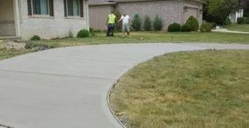 Affordable yard cleanup service experts serving Roseville, MI - C&J Bush Building and Landscaping