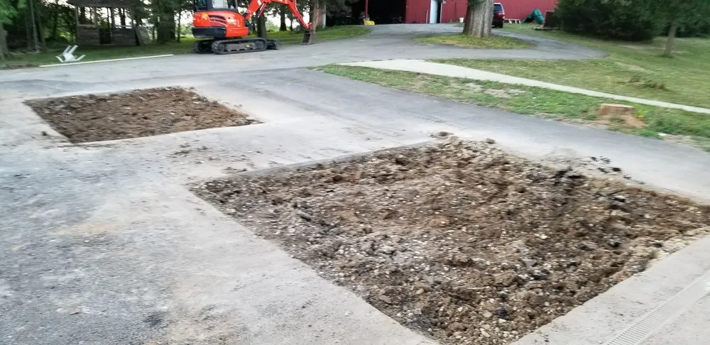 Trusted yard cleanup service in Buckner, MO by CJ Construction