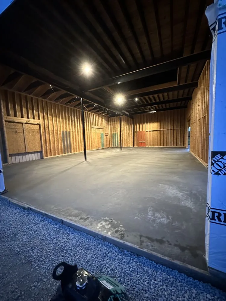 Affordable garden landscaping for beautiful yards across Dayton, OH - C&J Construction Services