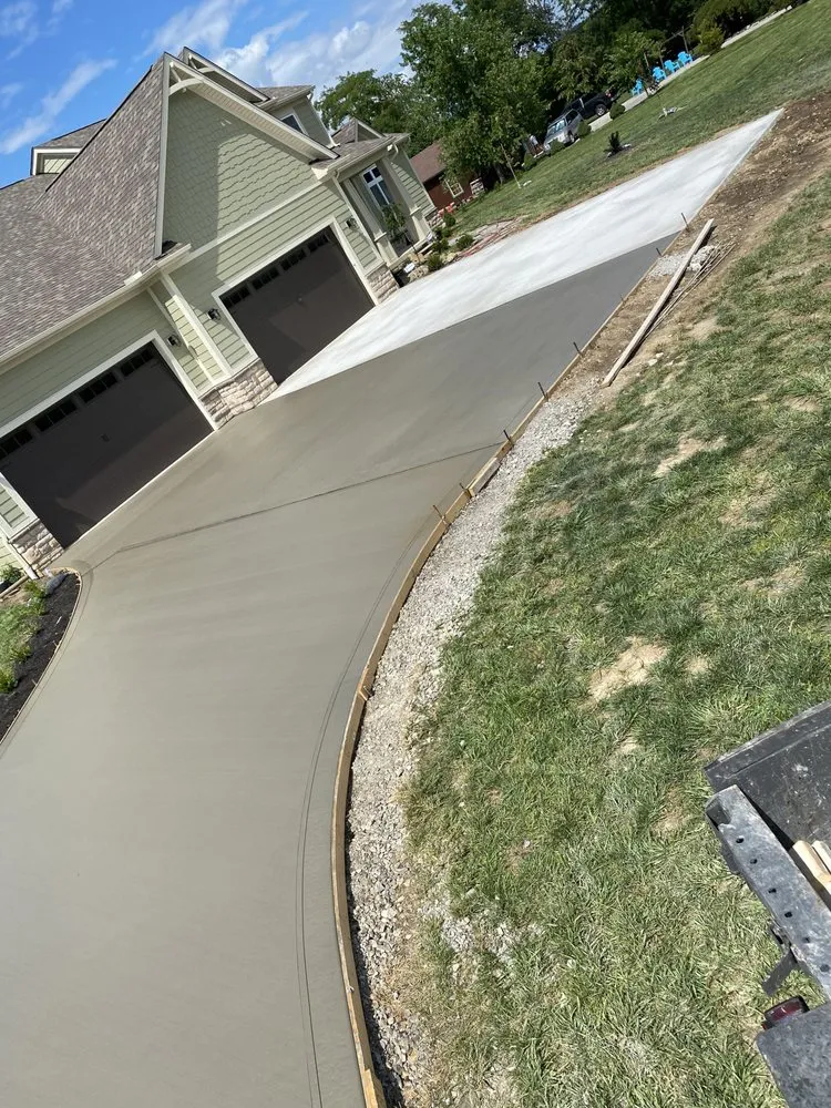 Reliable yard maintenance experts serving Dayton, OH - C&J Construction Services