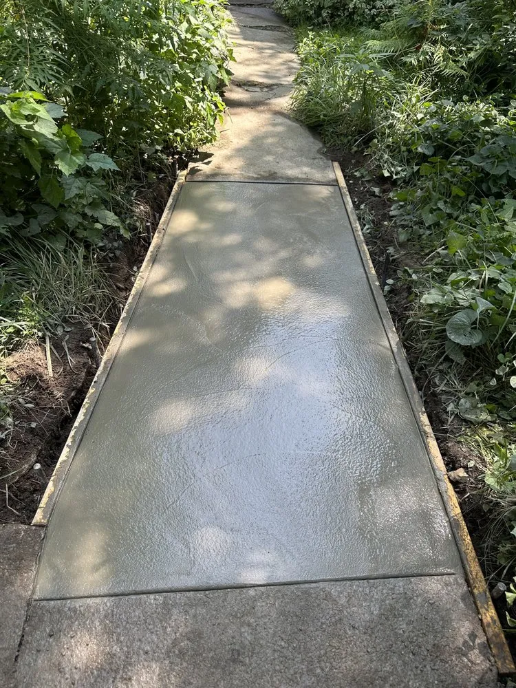 Trusted yard maintenance for year-round maintenance in Dayton, OH by C&J Construction Services