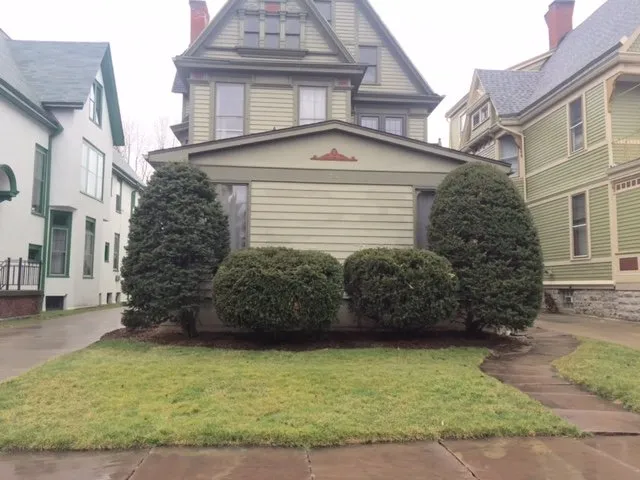 Expert yard maintenance for residential properties across Tonawanda, NY - CJ Cutting Edge Lawn & Landscape