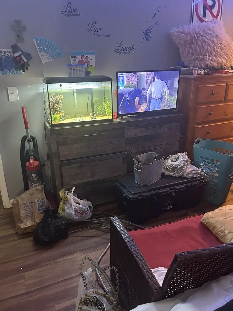 Trusted yard cleanup service in Snellville, GA by C&J Homes Services