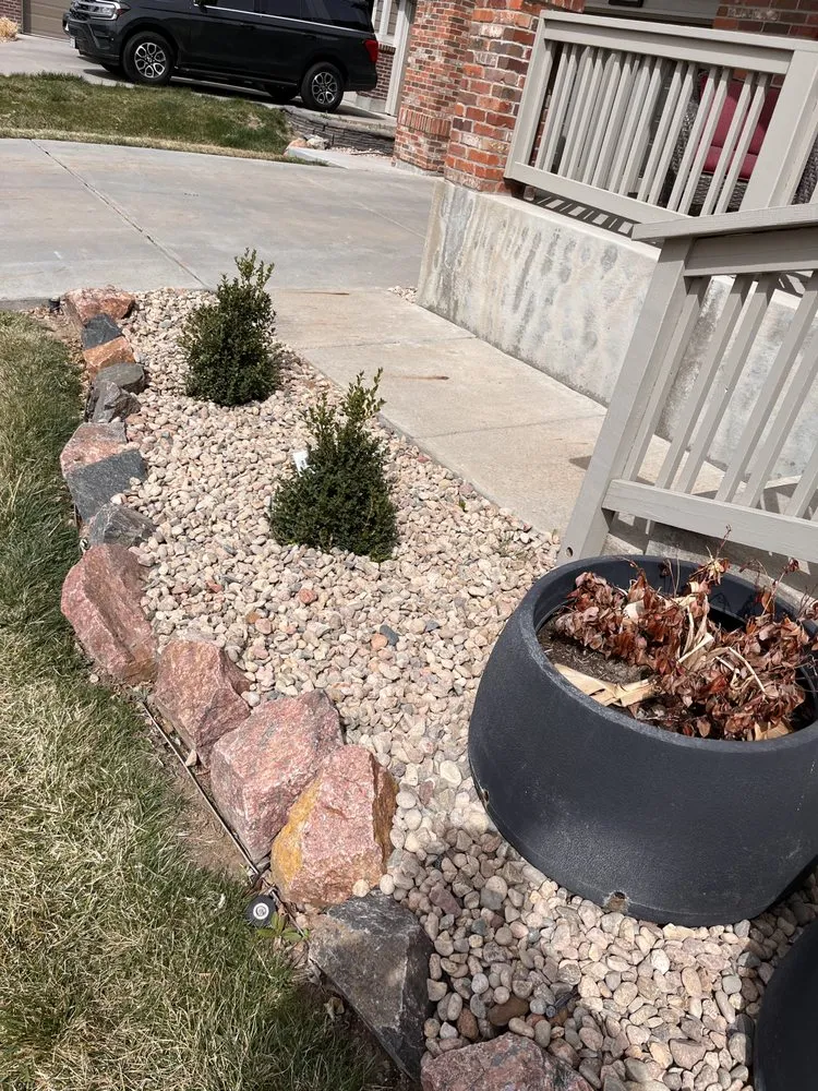 Custom landscaping services for homes in Commerce City, CO by CJ Landscaping
