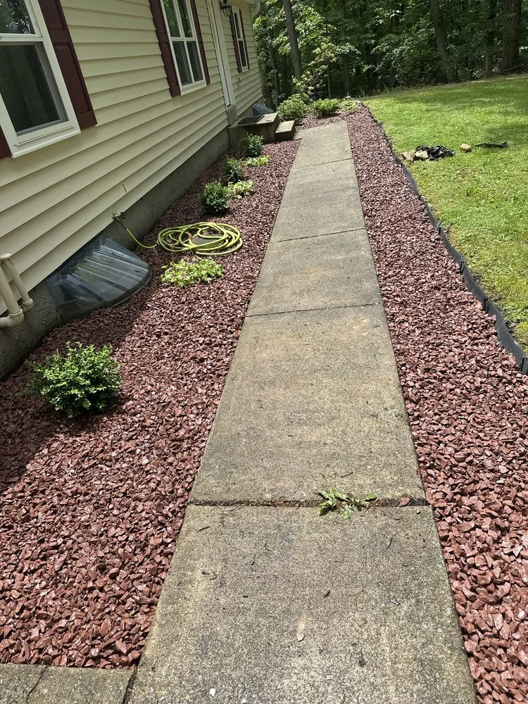 Top-rated landscaping services in Walnutport, PA by C&J Landscaping