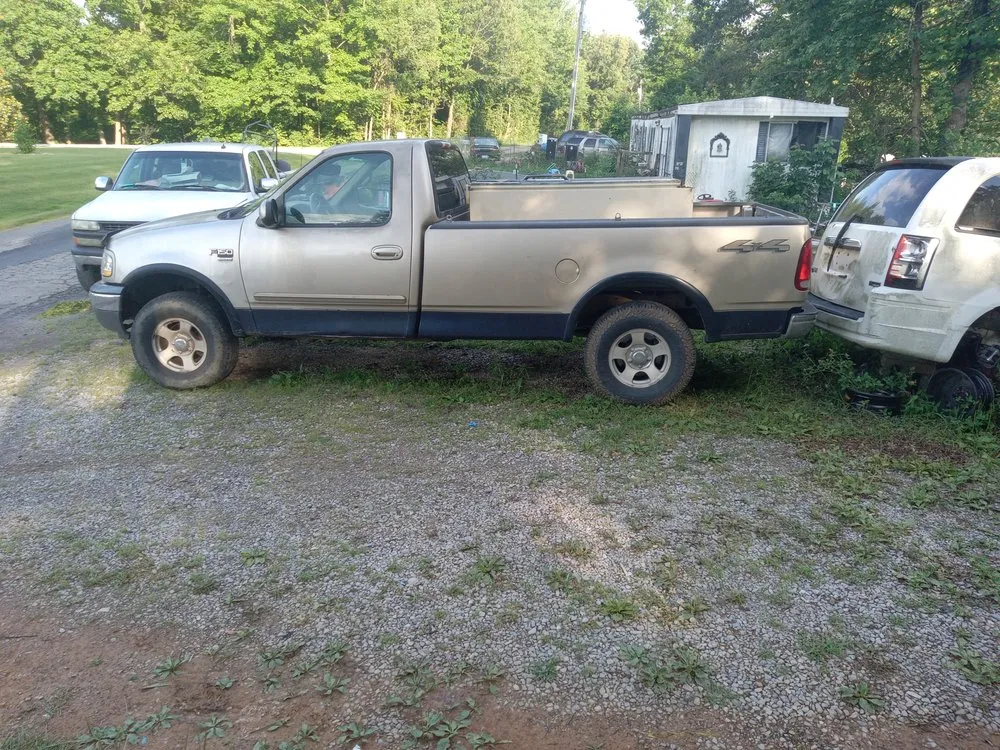 Reliable landscaping services for beautiful yards across Beaver Dam, KY - C&J Mowing & Haul It