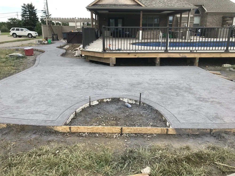 Affordable yard maintenance for homes across Holly, MI - CJ Outdoor Expert