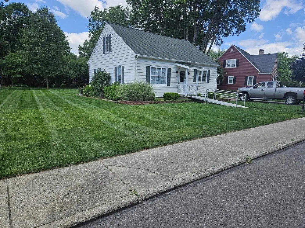 Top-rated landscape design in Vandalia, OH by CJ Yard Services