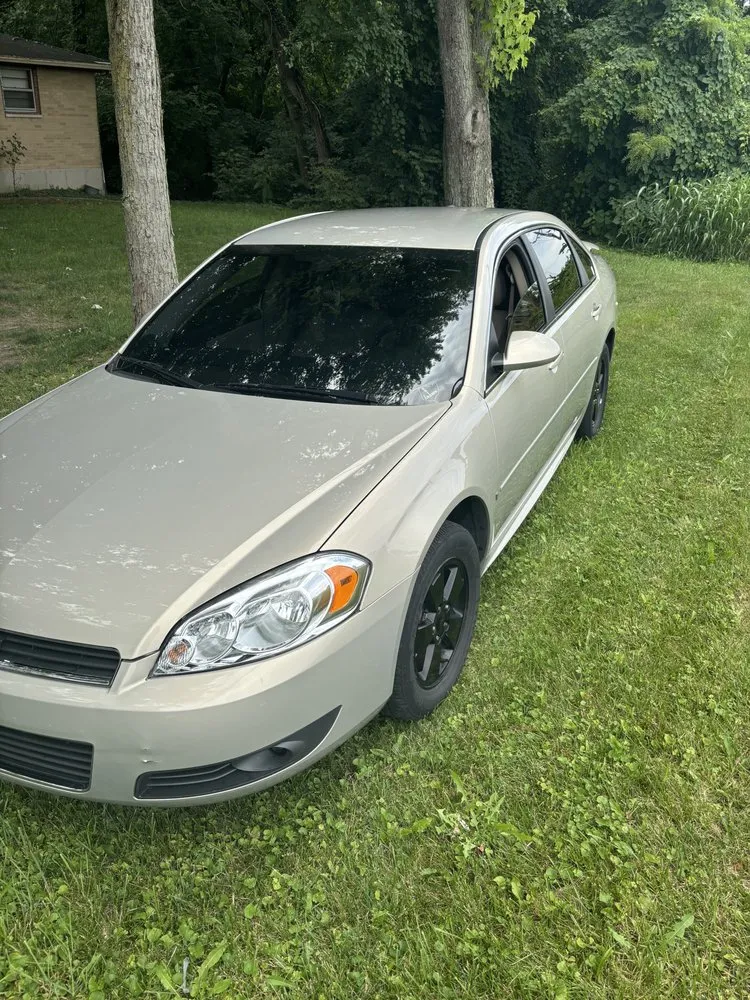 Custom residential landscaping in Franklin, OH by CJ’s Auto and Lawn Services