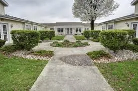 Affordable landscaping services experts serving Kenton, OH - CJs Blooming Creations Landscaping Services