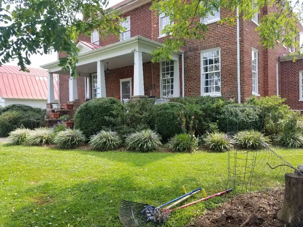 Custom landscaping services experts serving Unionville, VA - CJ's Expert Tree and Yard service