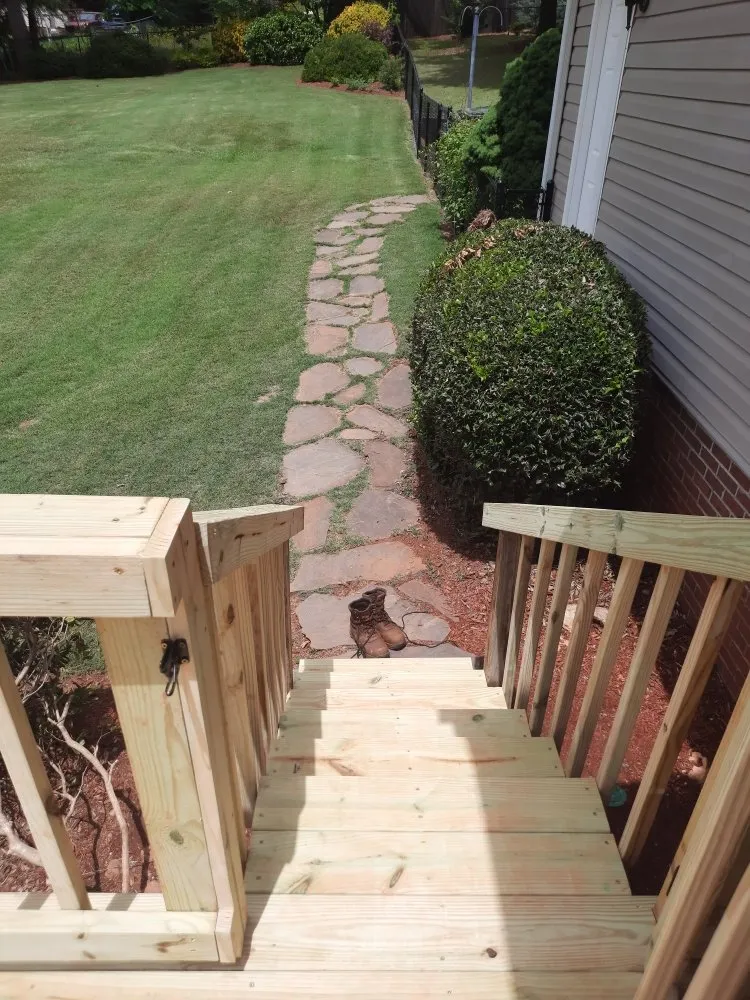 Affordable garden landscaping in Landrum, SC by CJ'S Handyman Service