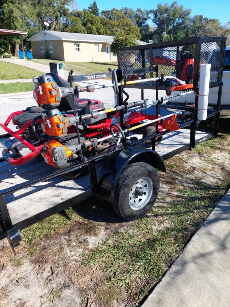 Affordable lawn mowing service in Eatonville, FL - Cj's Landscaping