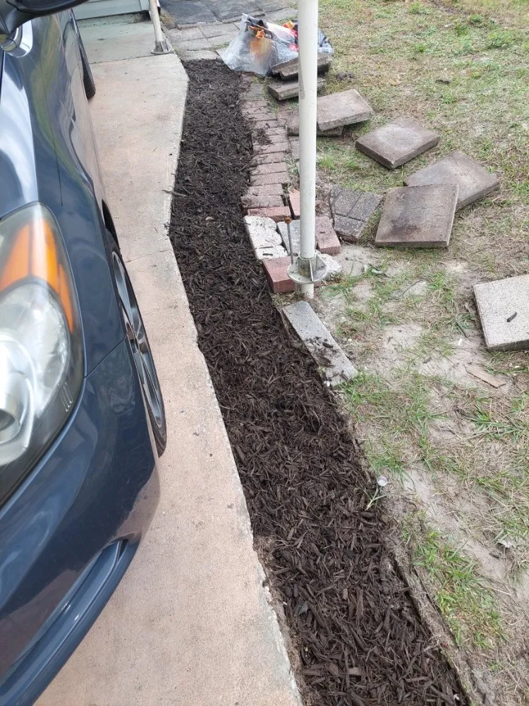 Local yard maintenance for residential properties in Eatonville, FL by Cj's Landscaping