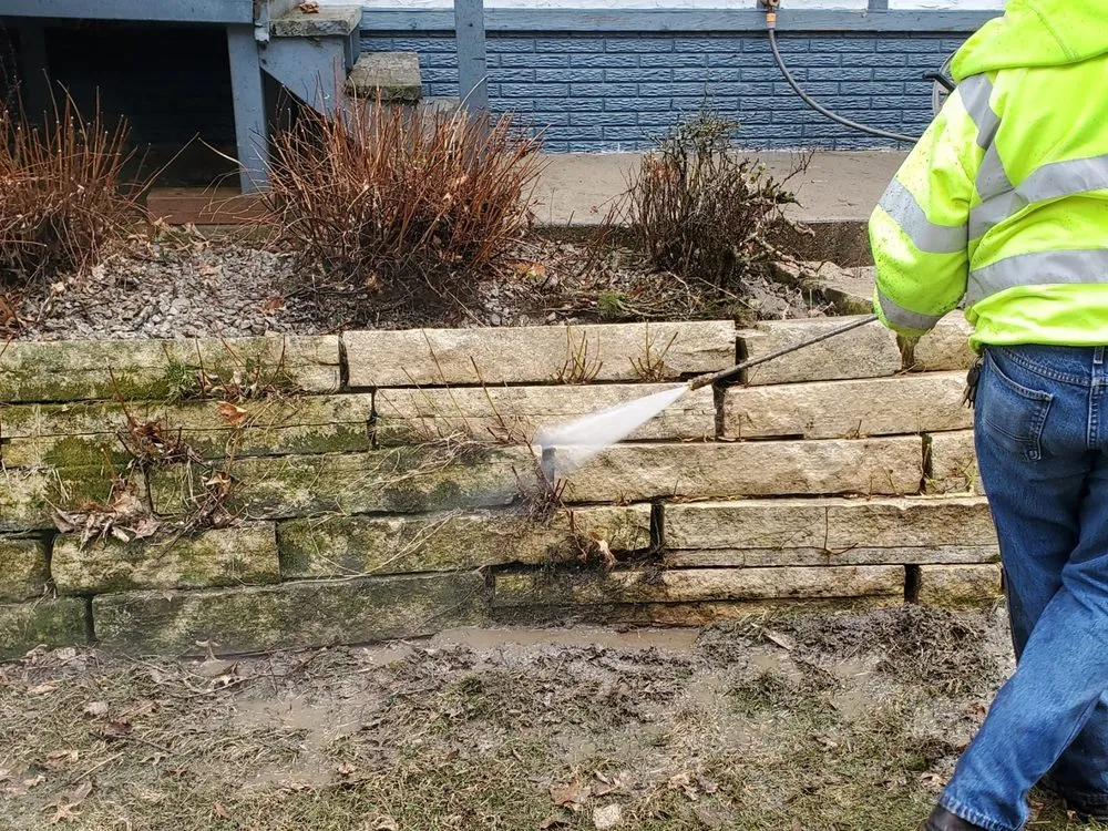 Expert landscaping services experts serving Iowa City, IA - CJ's Landscaping