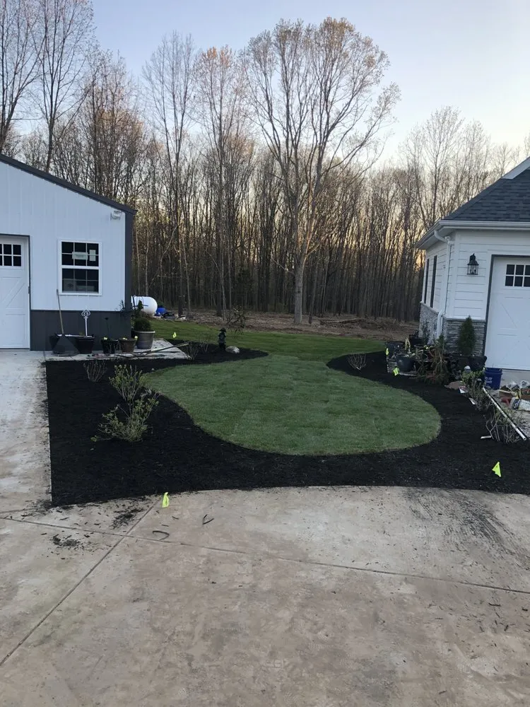 Professional yard maintenance experts serving Nixa, MO - CJ's Lawn & Landscape