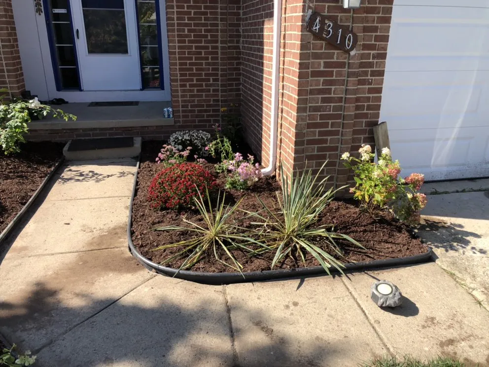 Trusted yard maintenance experts serving Farmington Hills, MI - CJ’s Lawn Care