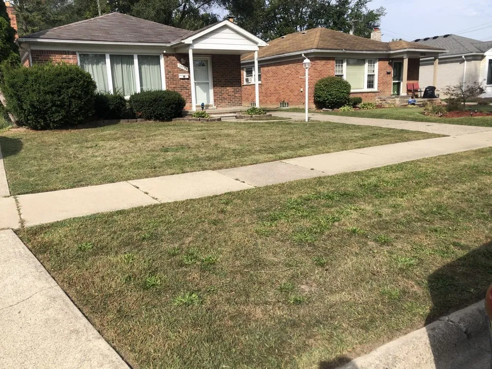 Custom lawn mowing service in Farmington Hills, MI by CJ’s Lawn Care